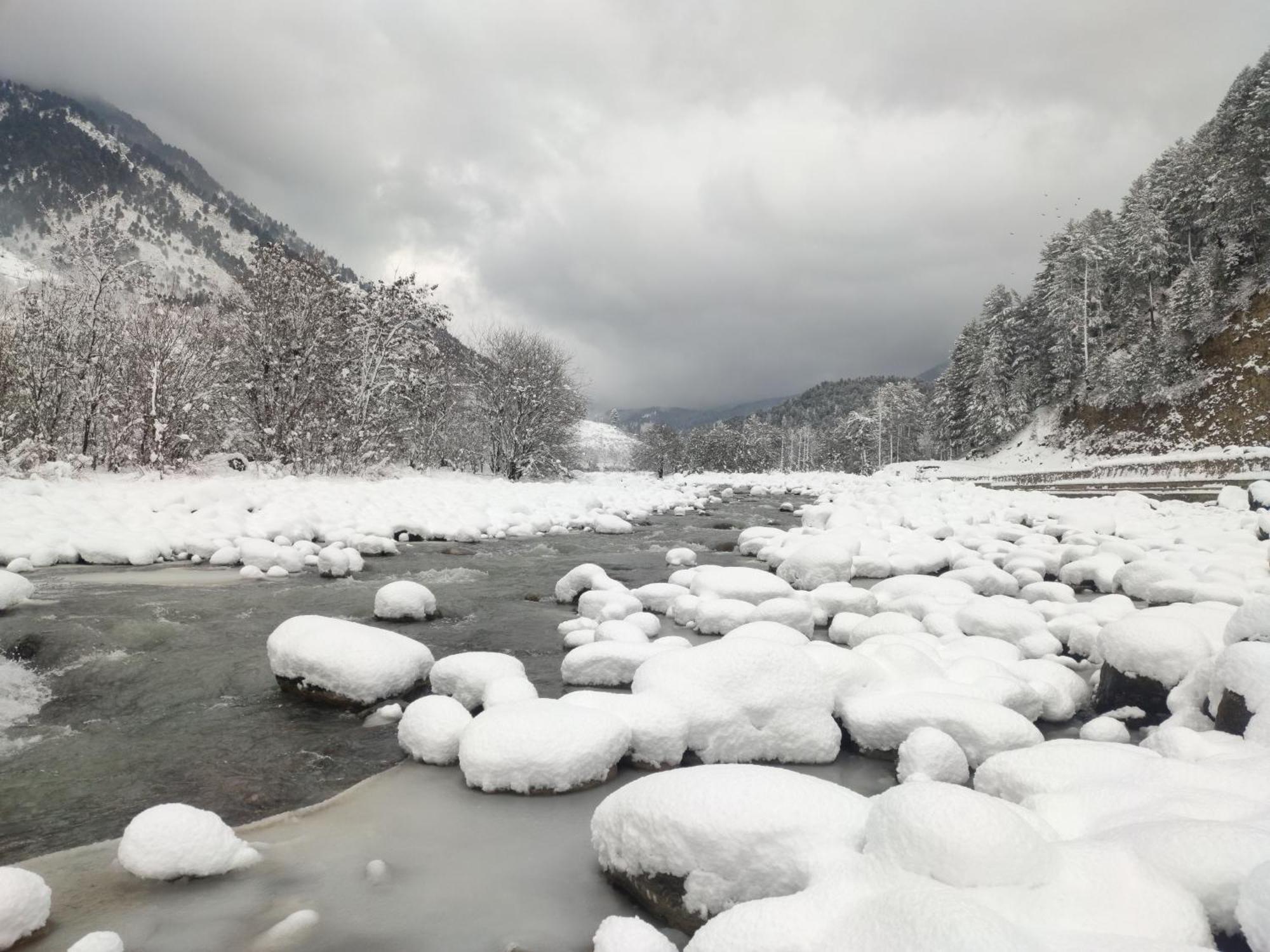 Dream River Resort Pahalgām Eksteriør billede