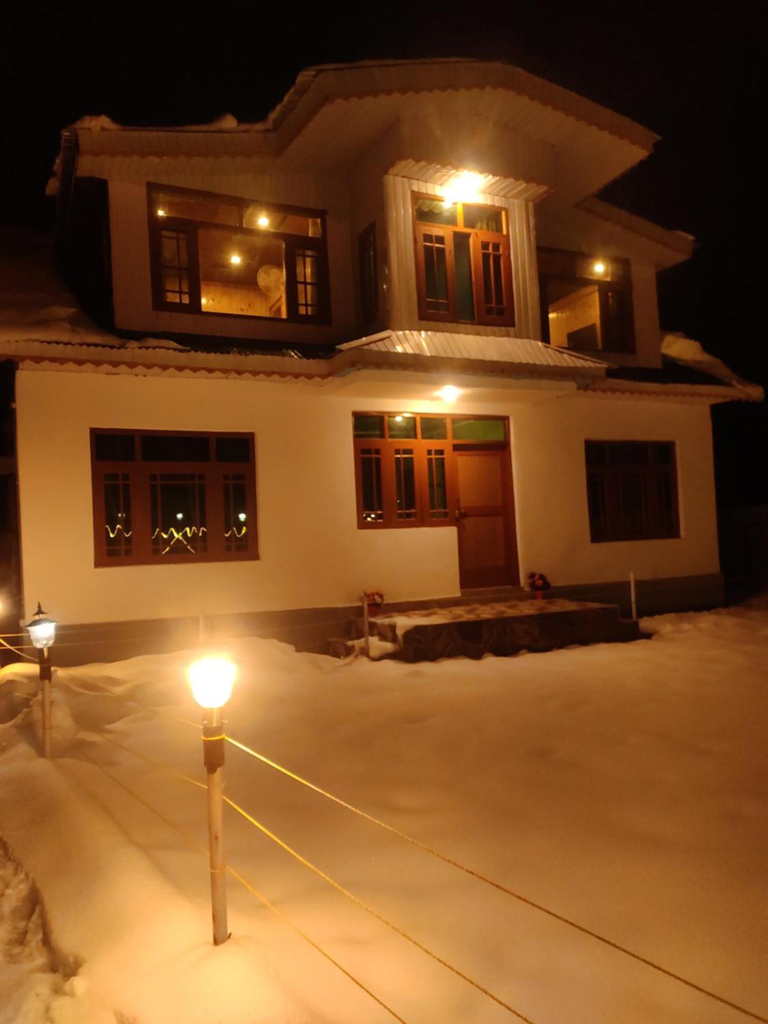 Dream River Resort Pahalgām Eksteriør billede