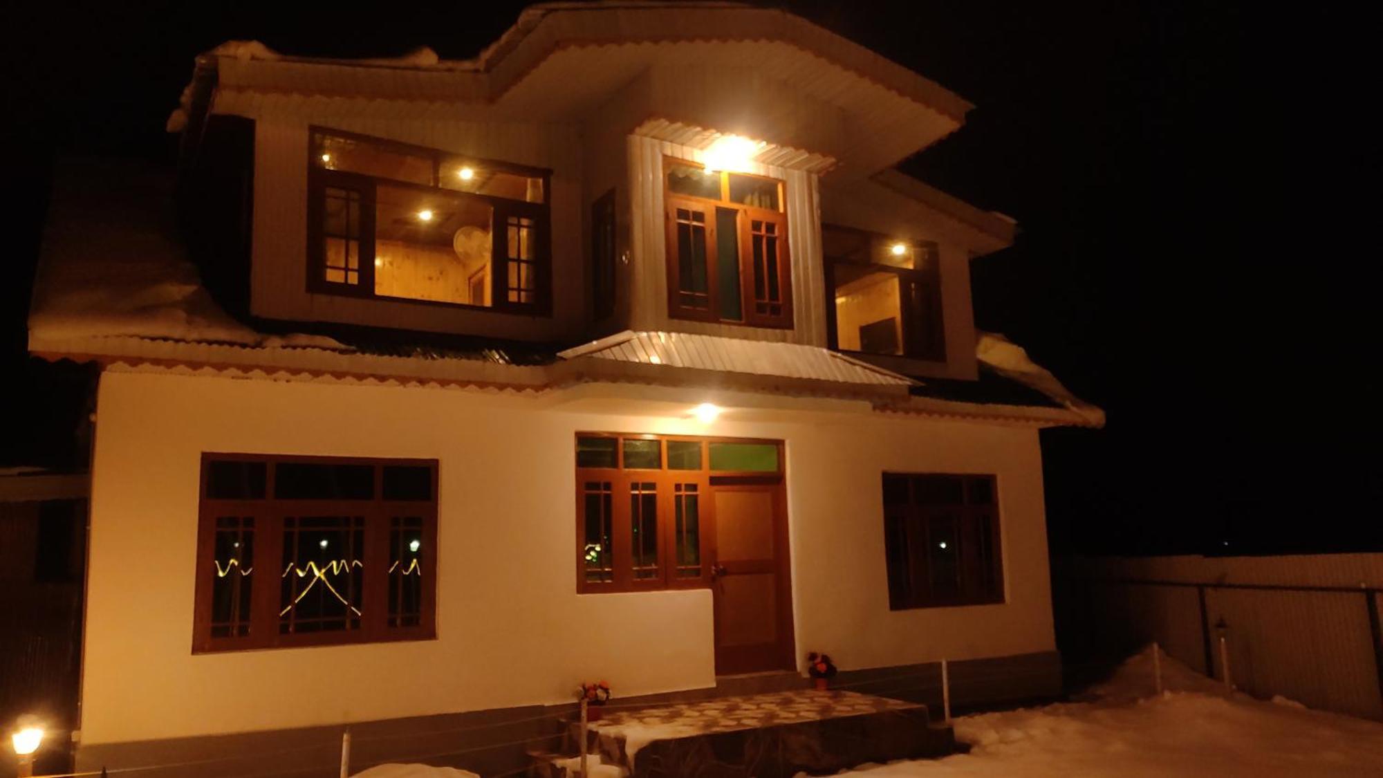 Dream River Resort Pahalgām Eksteriør billede